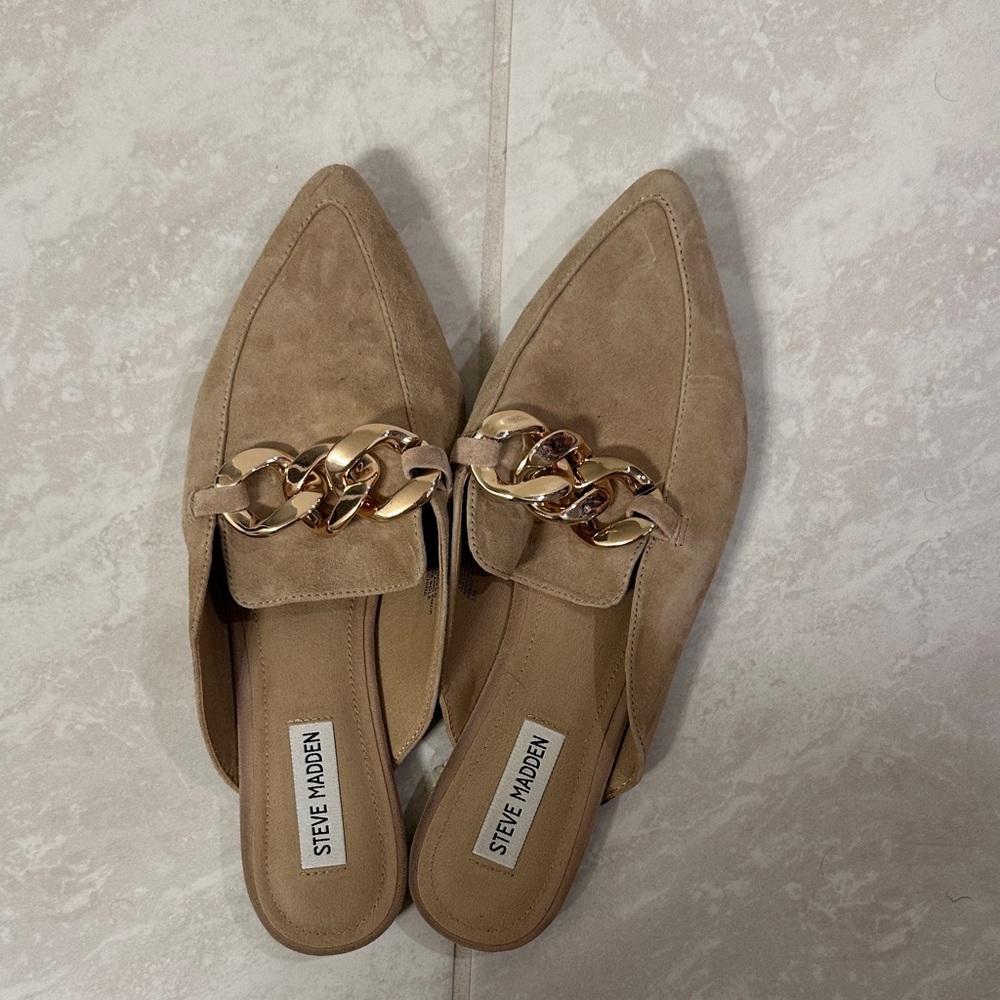 Steve Madden Beige Mules with Gold Accent